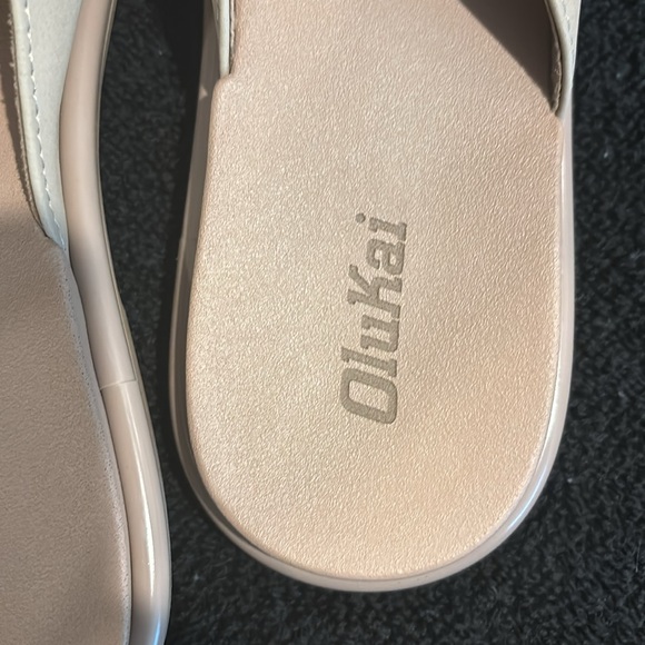 Olukai Waterproof Sandals - Picture 3 of 7